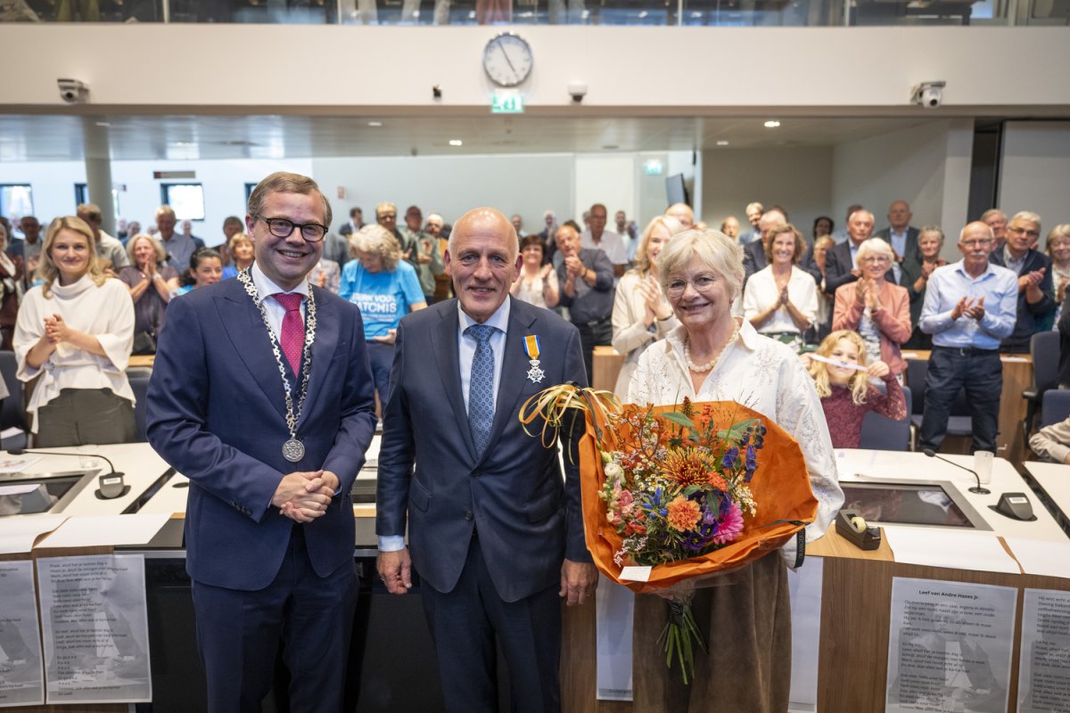 Mr. Hendriks Koninklijk onderscheiden